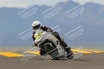 media/Sep-11-2022-SoCal Trackdays (Sun) [[81b7e951af]]/Turn 9 (930am)/